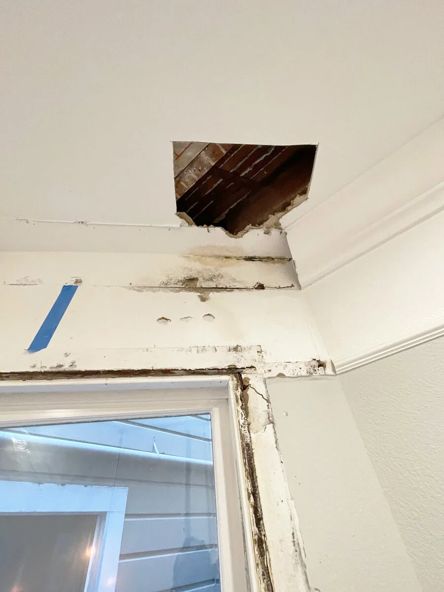 Ceiling and wall openings above a window — San Francisco, CA